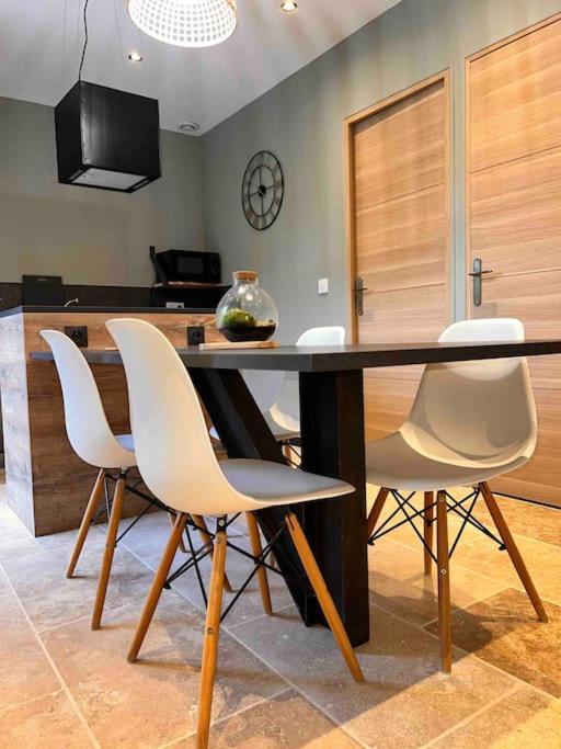 Loft Pied De Coline Au Calme Apartamento Ginasservis Exterior foto